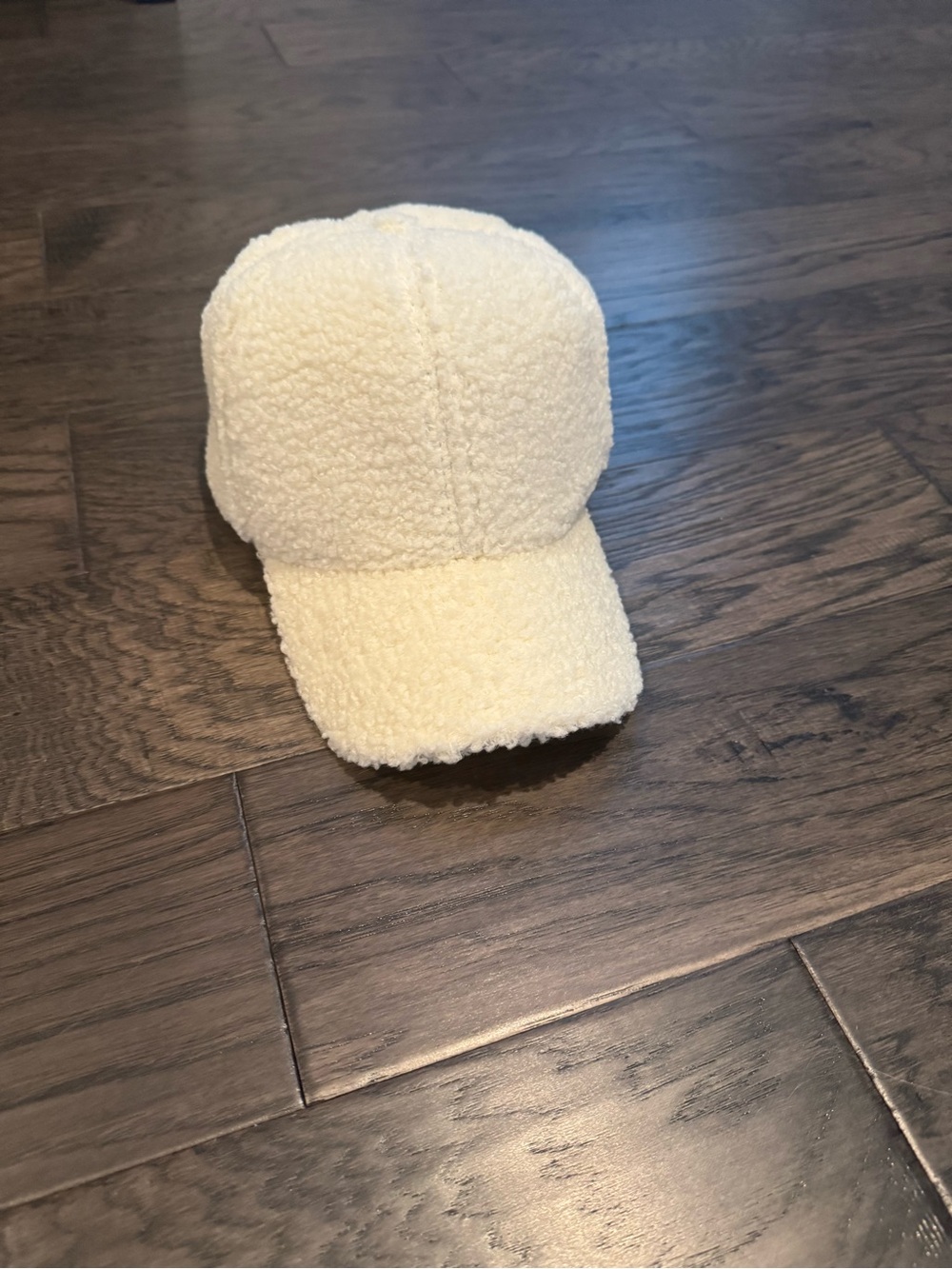 Womenโs Plush Sherpa Baseball Cap - off white adjustable